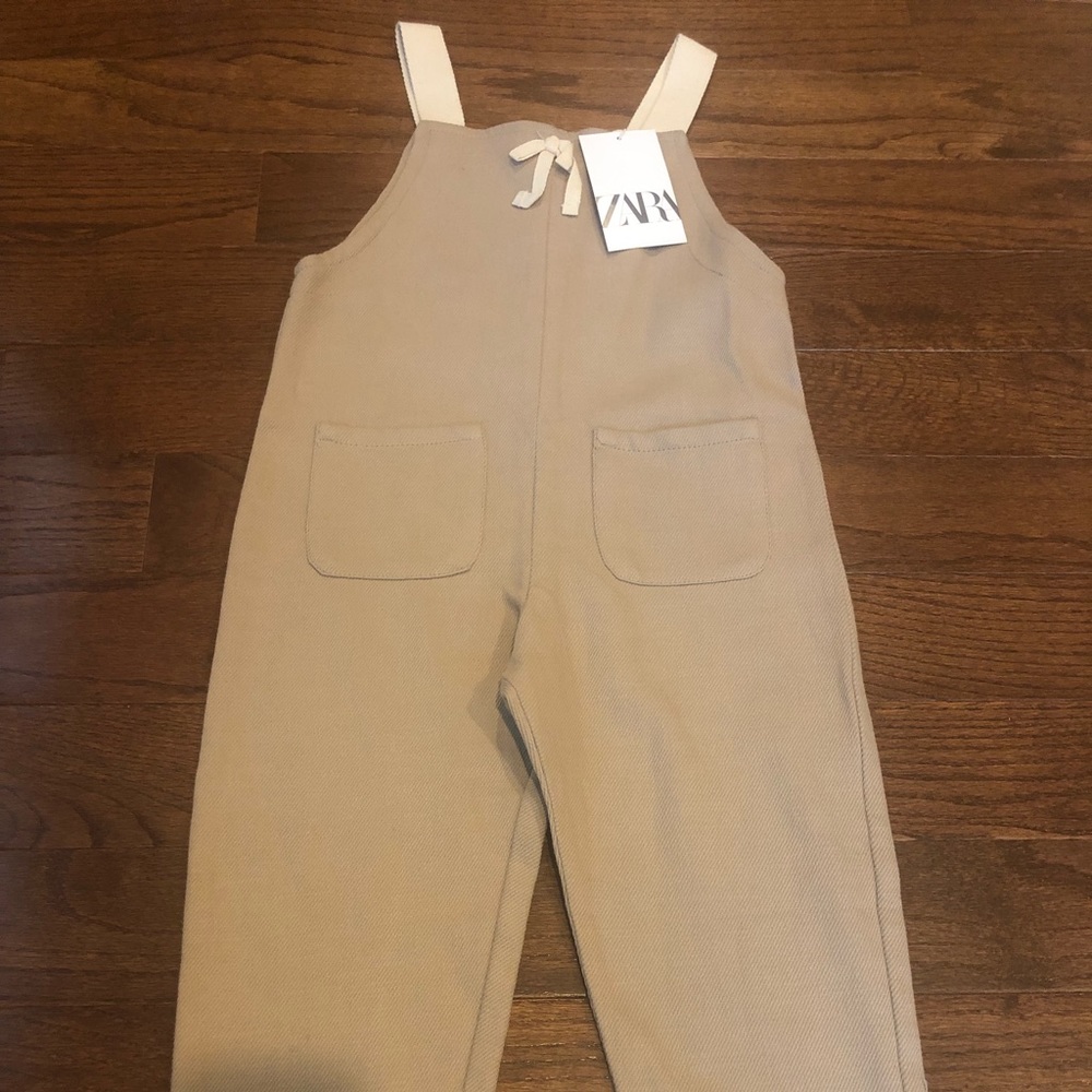 Zara girls jumpsuit/overalls